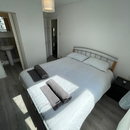 M&C Guest House Birkenhead Exteriör bild